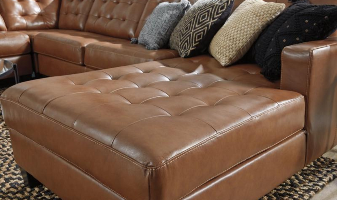 Ashley  Baskove Tufted Leather Sectional Sofa In Auburn