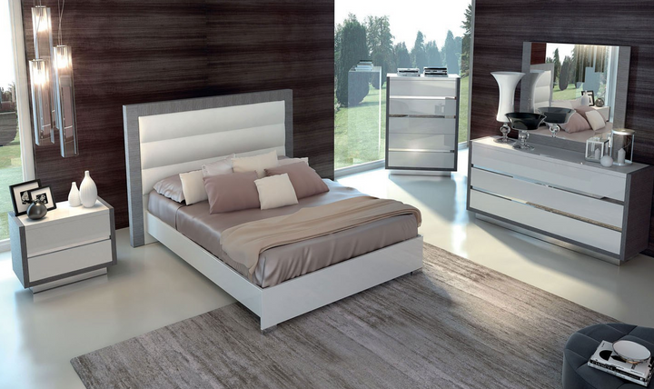 Mangano 5-piece Bedroom Set in High Gloss White