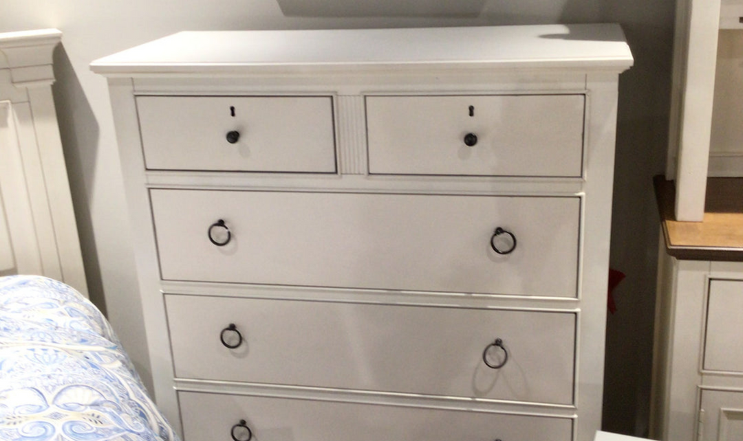 Summer Hill Chest - Jennifer Furniture