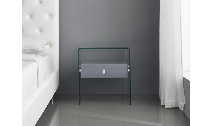 Bari end table in high gloss