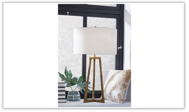 Wynlett Table Lamp