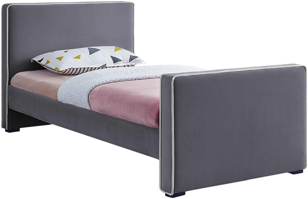 Dillard Bed-Beds-Jennifer Furniture