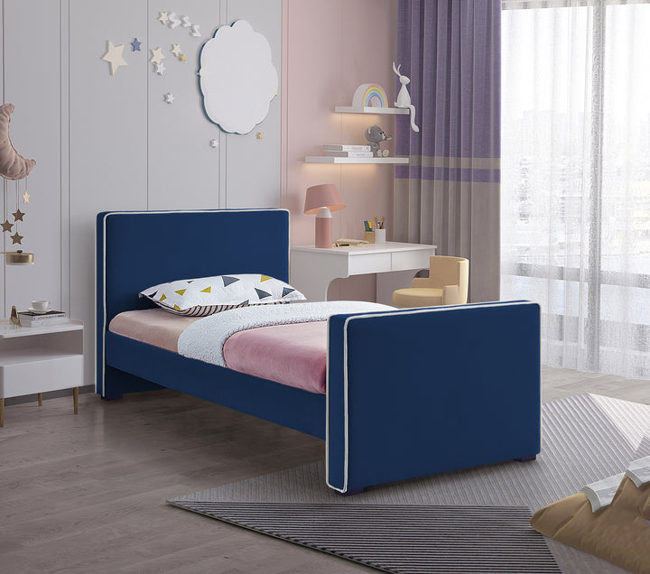 Dillard Bed-Beds-Jennifer Furniture